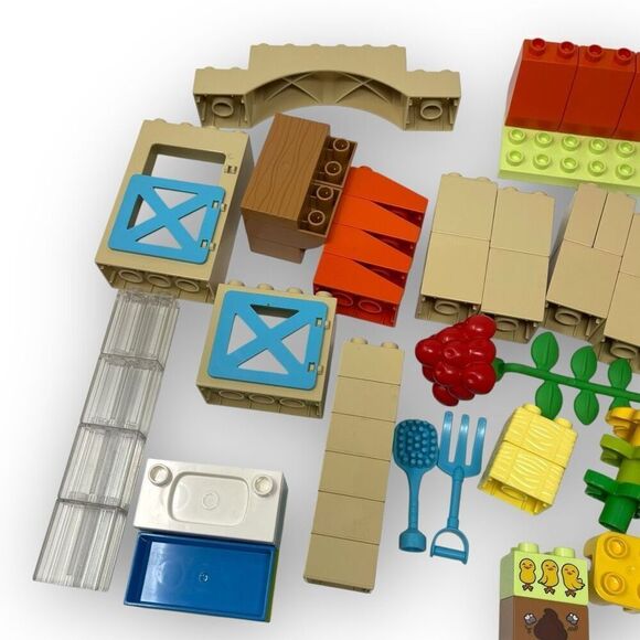 Lego Duplo Caring for Animals at the Farm 10416 Set Incomplete 67/74 Pieces - Picture 2 of 7